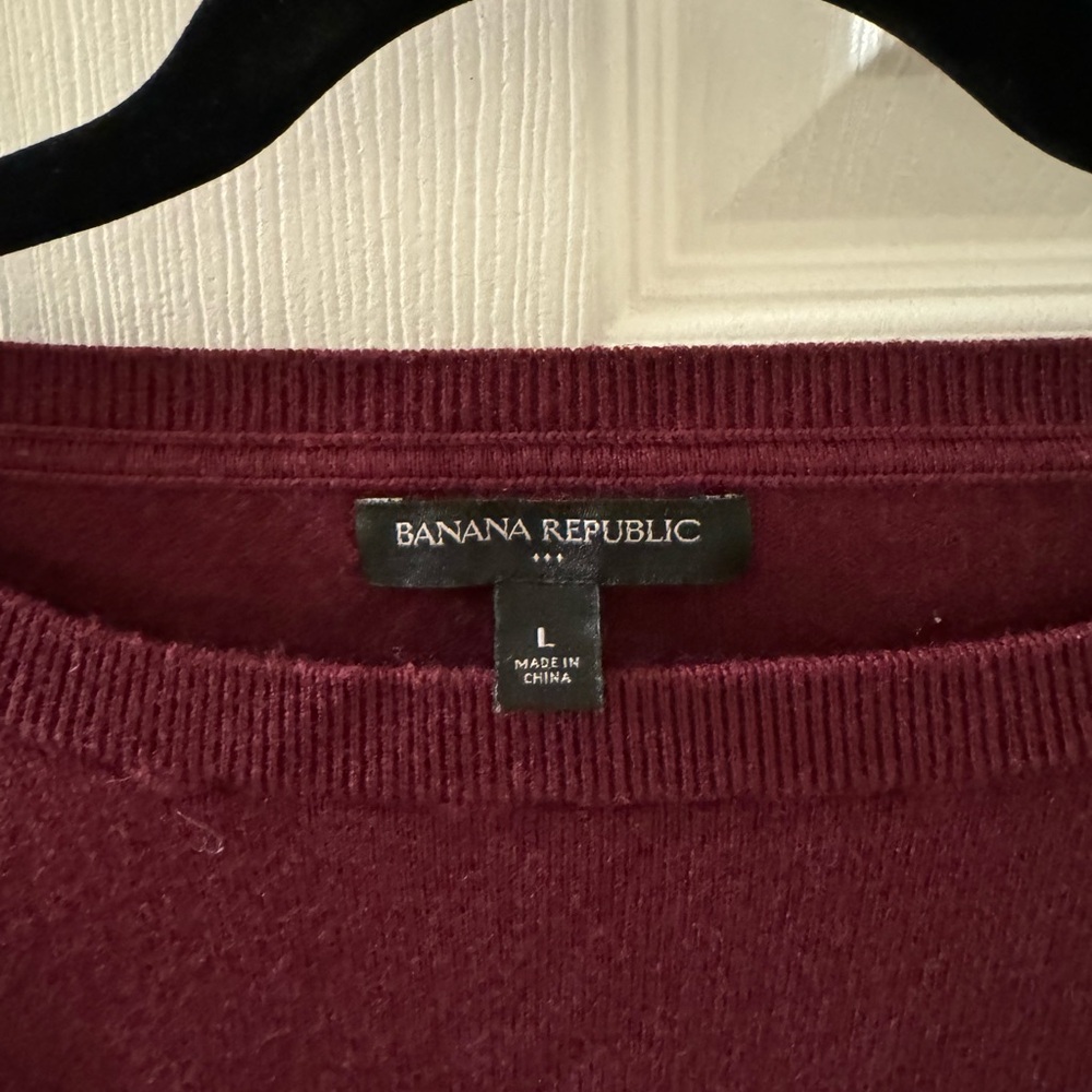Banana Republic Red Boxy Long Sleeve Sweater - Picture 3 of 4